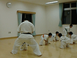 相撲トレーニング開始